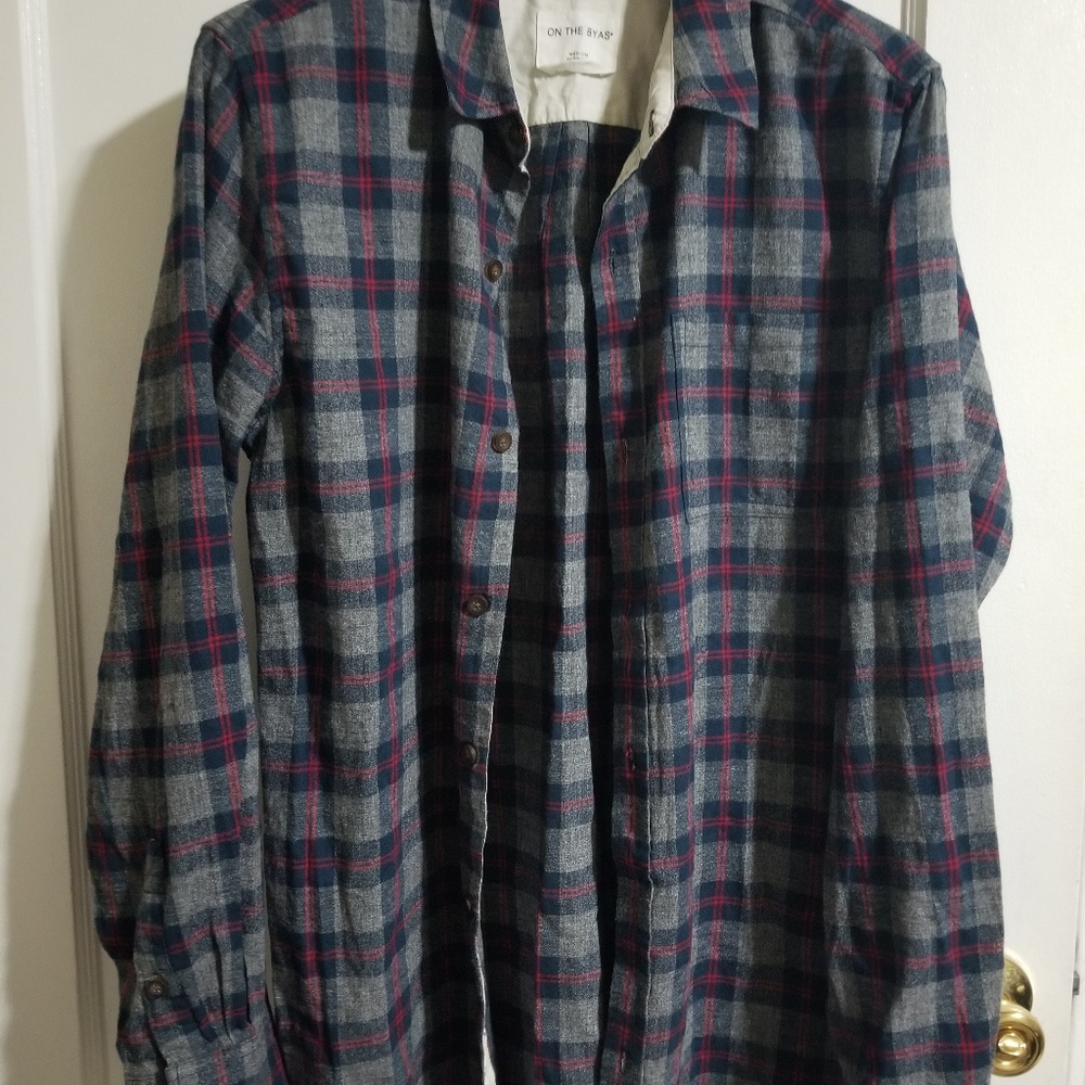 On the Byas xtra long plaid button down Mens M
